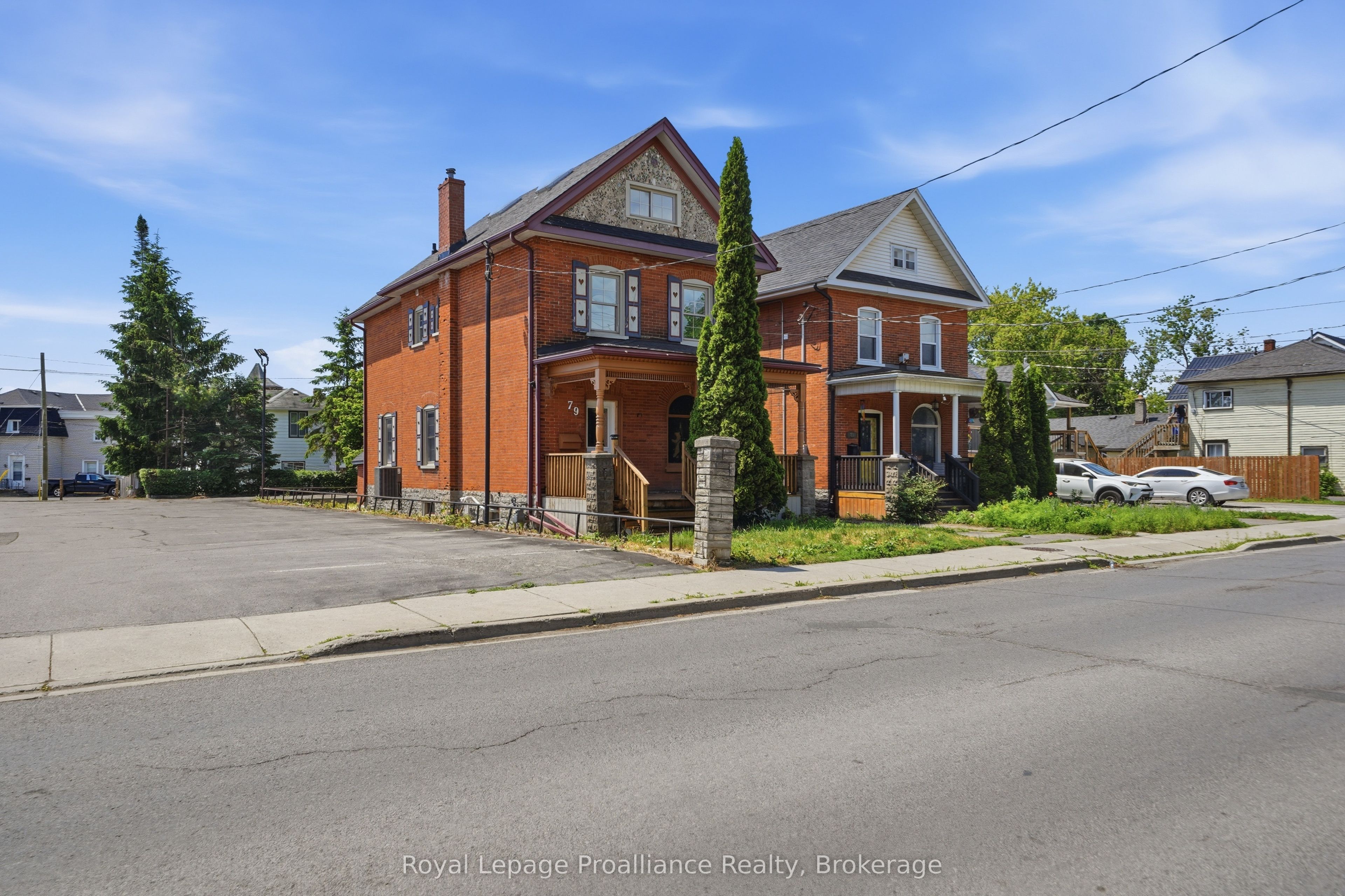 79 Bridge Street W Property Photo 44
