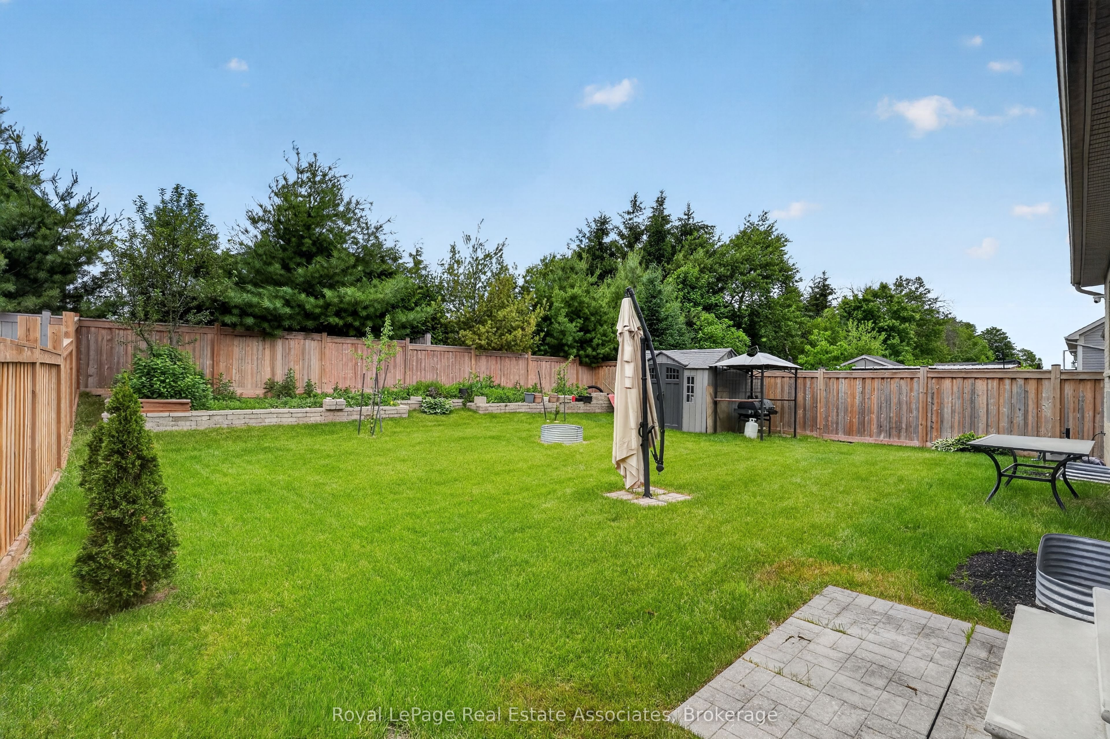 48 Harpin Way E Property Photo 47