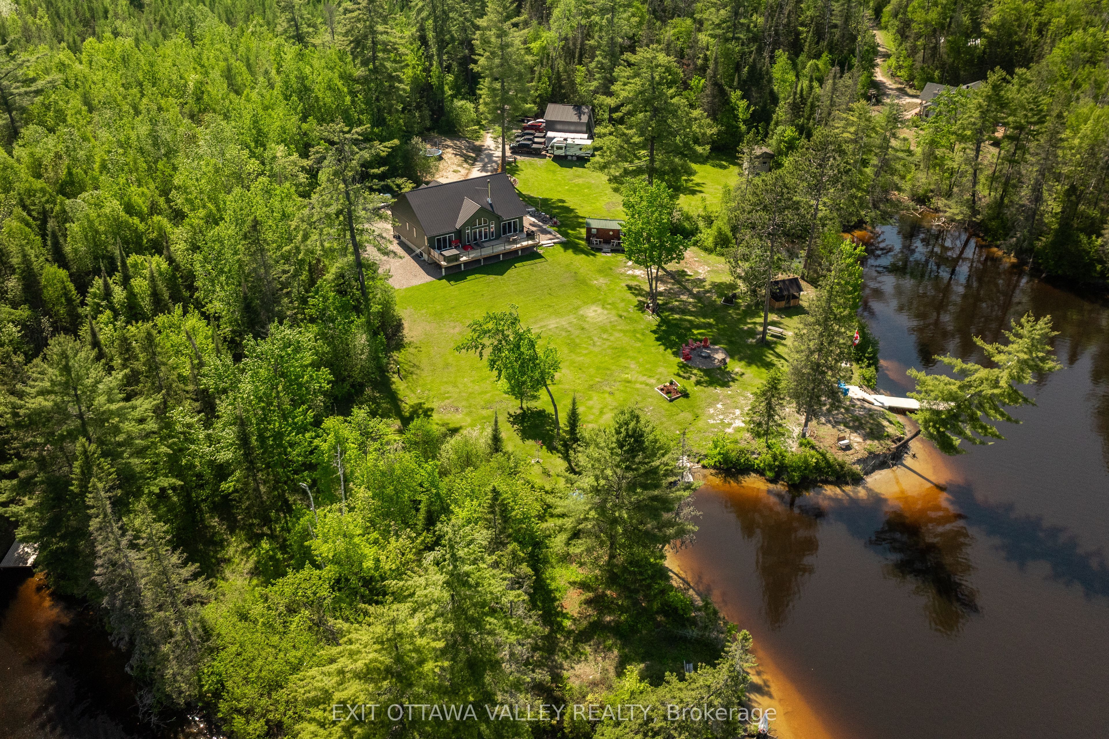 82 Jennings Road Property Photo 5