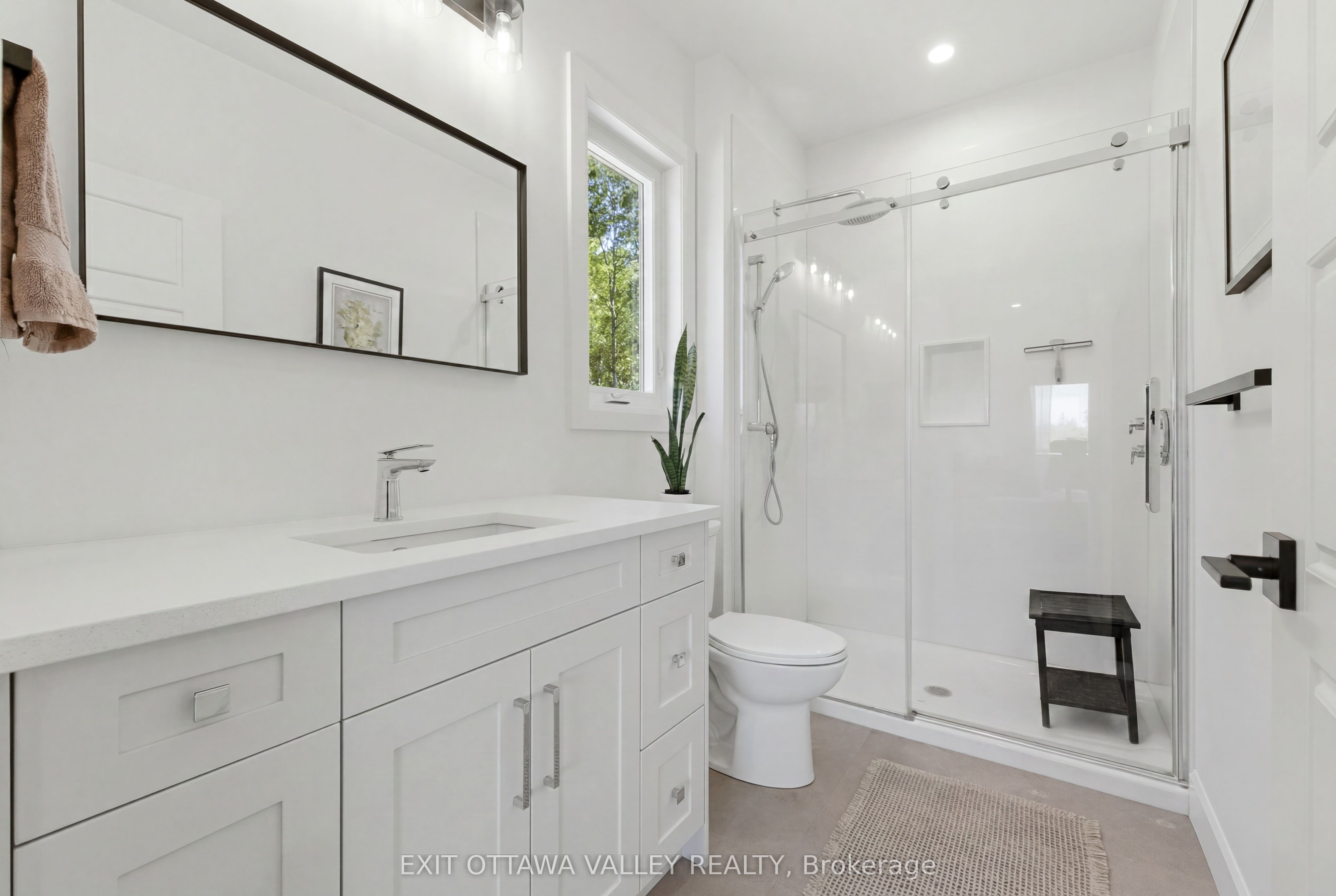 82 Jennings Road Property Photo 27