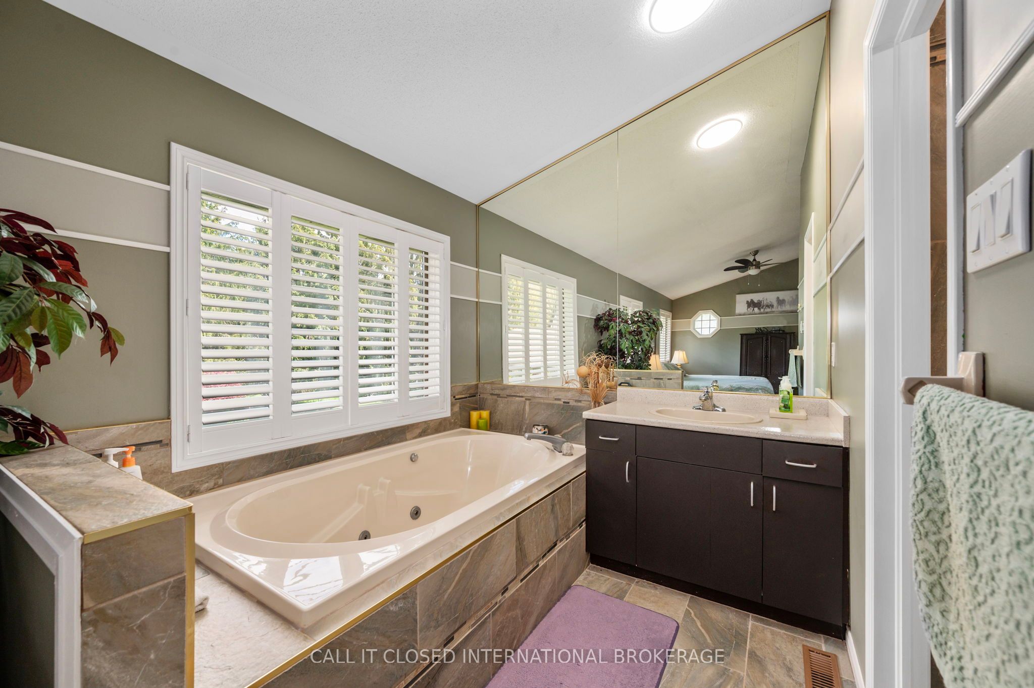 39833 Shady Lane Crescent Property Photo 27
