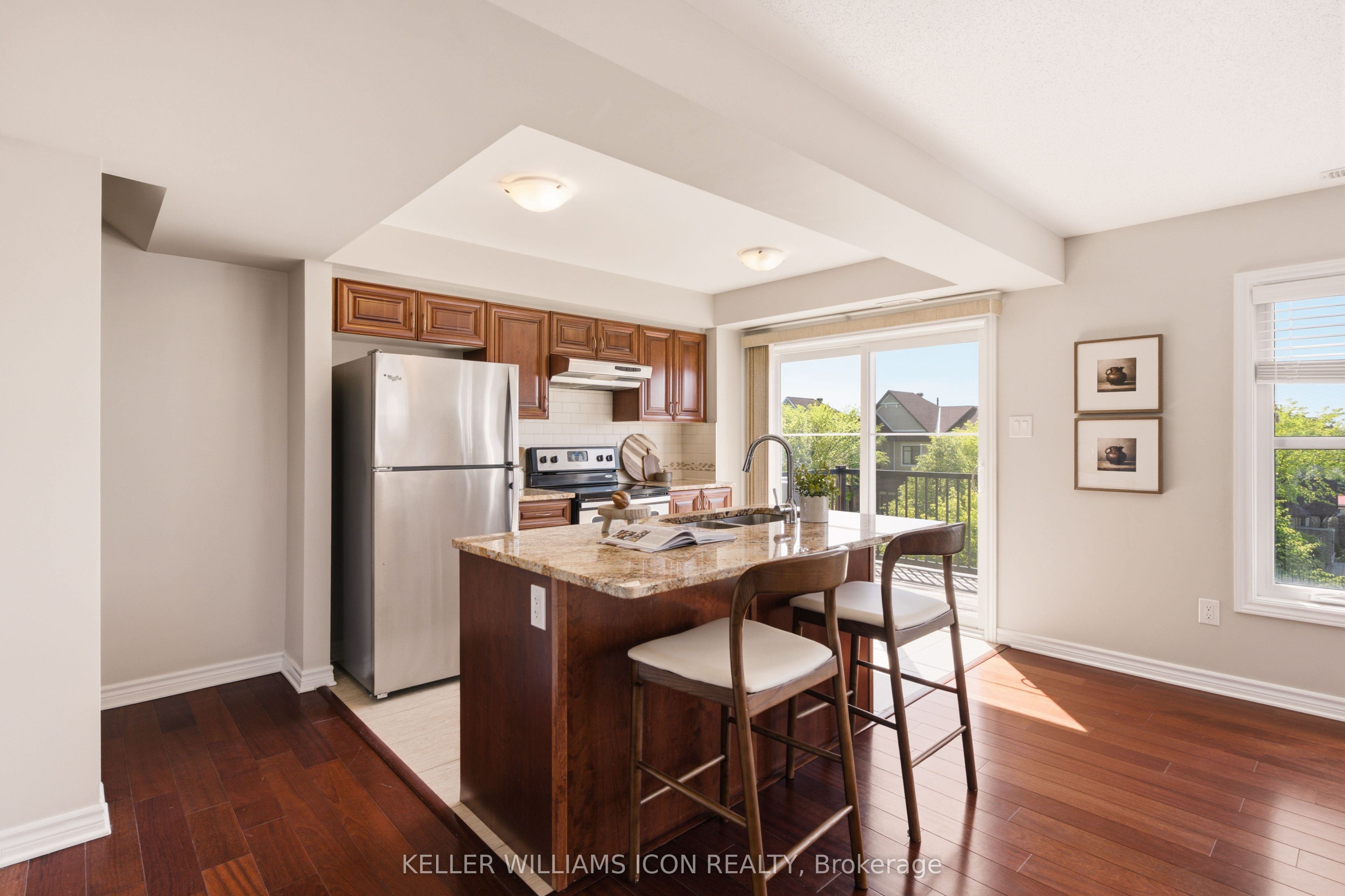 528 Clearbrook Drive Property Photo 4