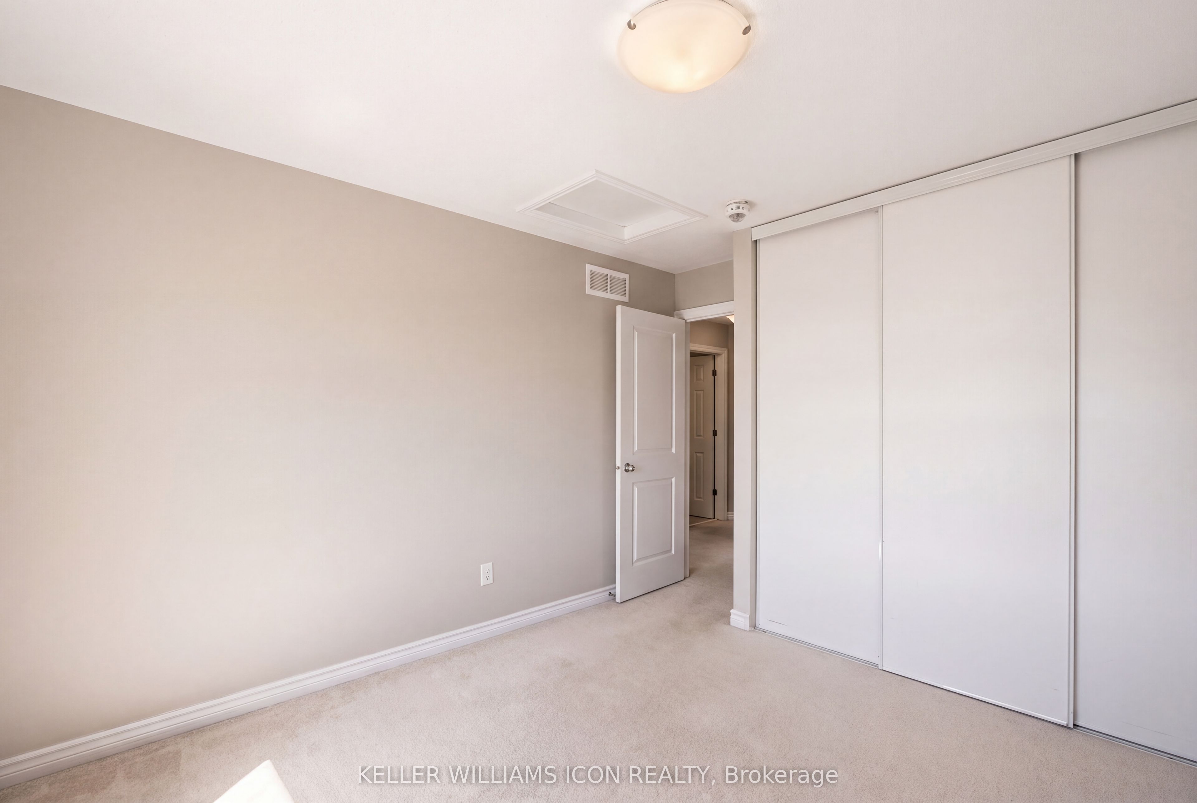 528 Clearbrook Drive Property Photo 18
