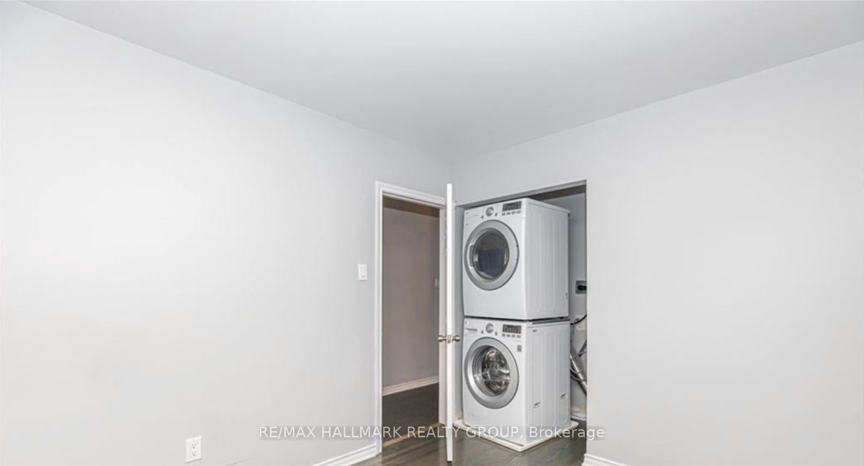 1387 Sault Street A Property Photo 12