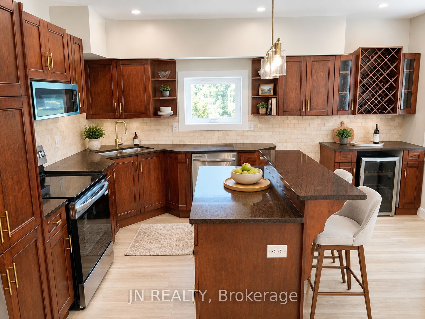 1962 W Franklin Avenue W Property Photo 10