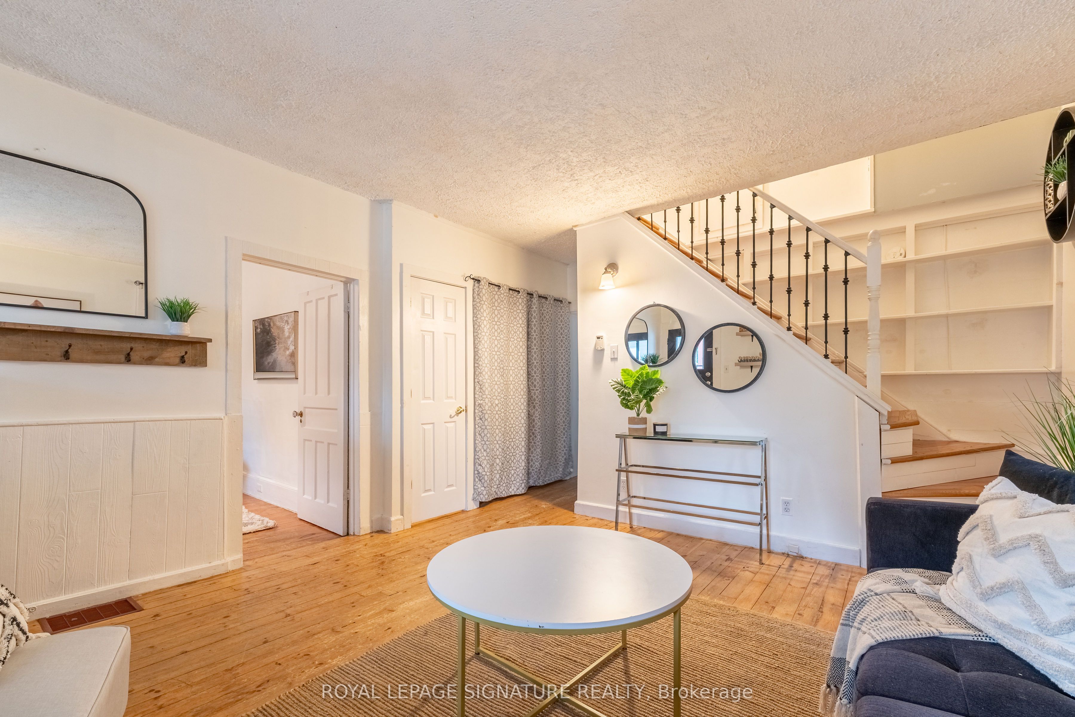 195 Rubidge Street Property Photo 7