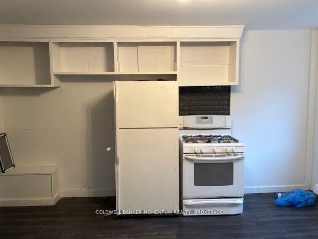 434 Main Street E Property Photo 5
