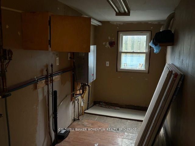 434 Main Street E Property Photo 12