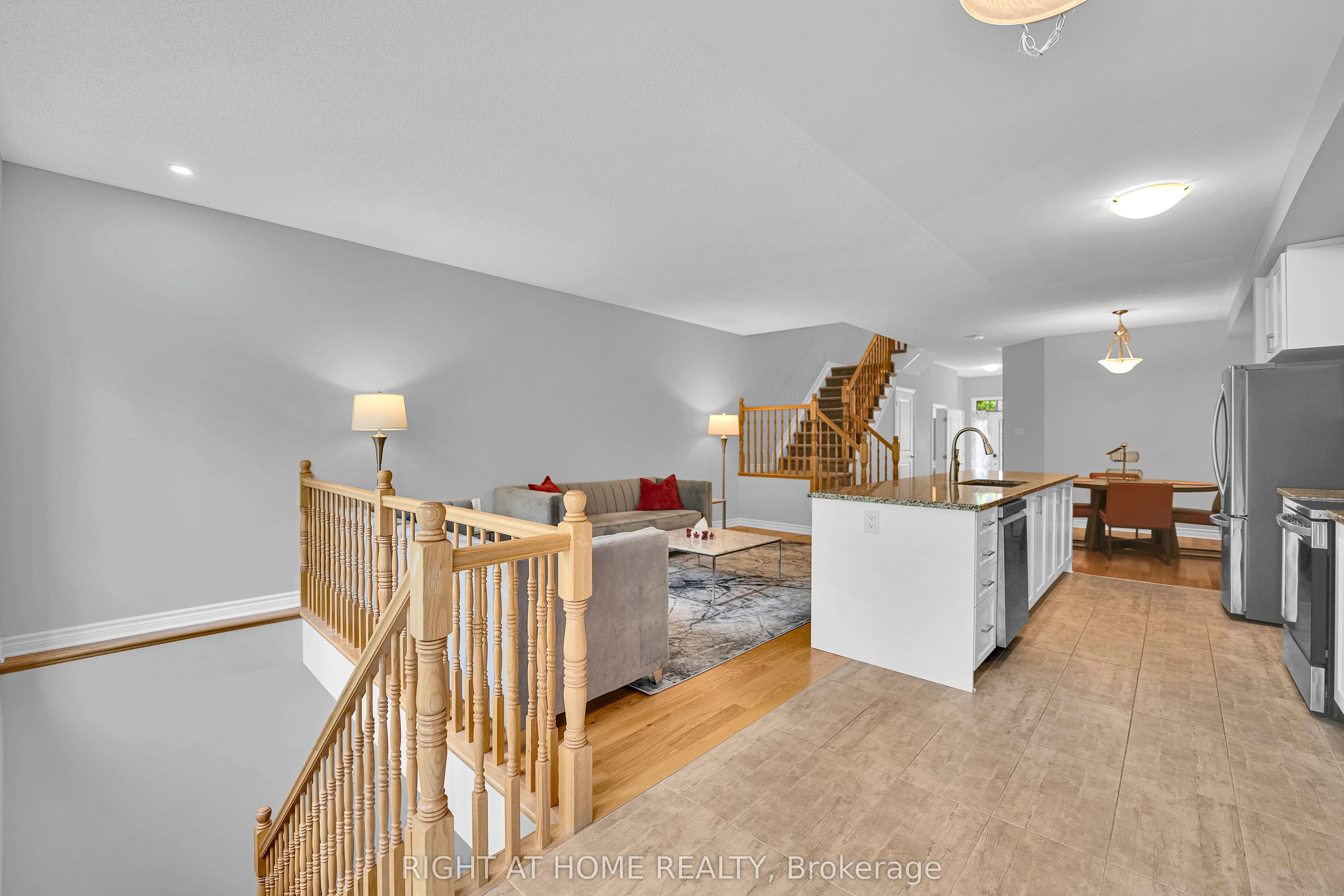 720 Dearborn Property Photo 8