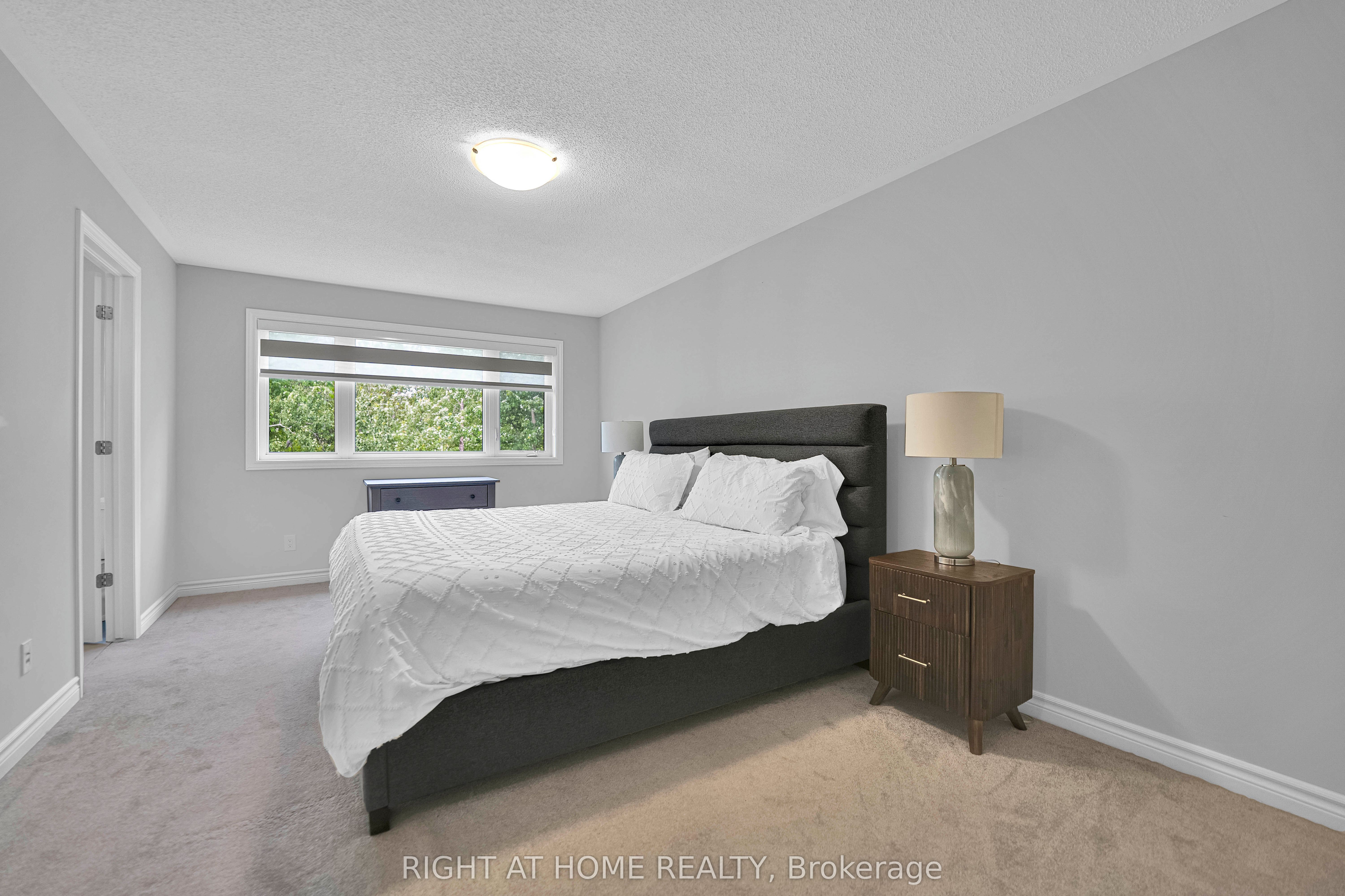 720 Dearborn Property Photo 25