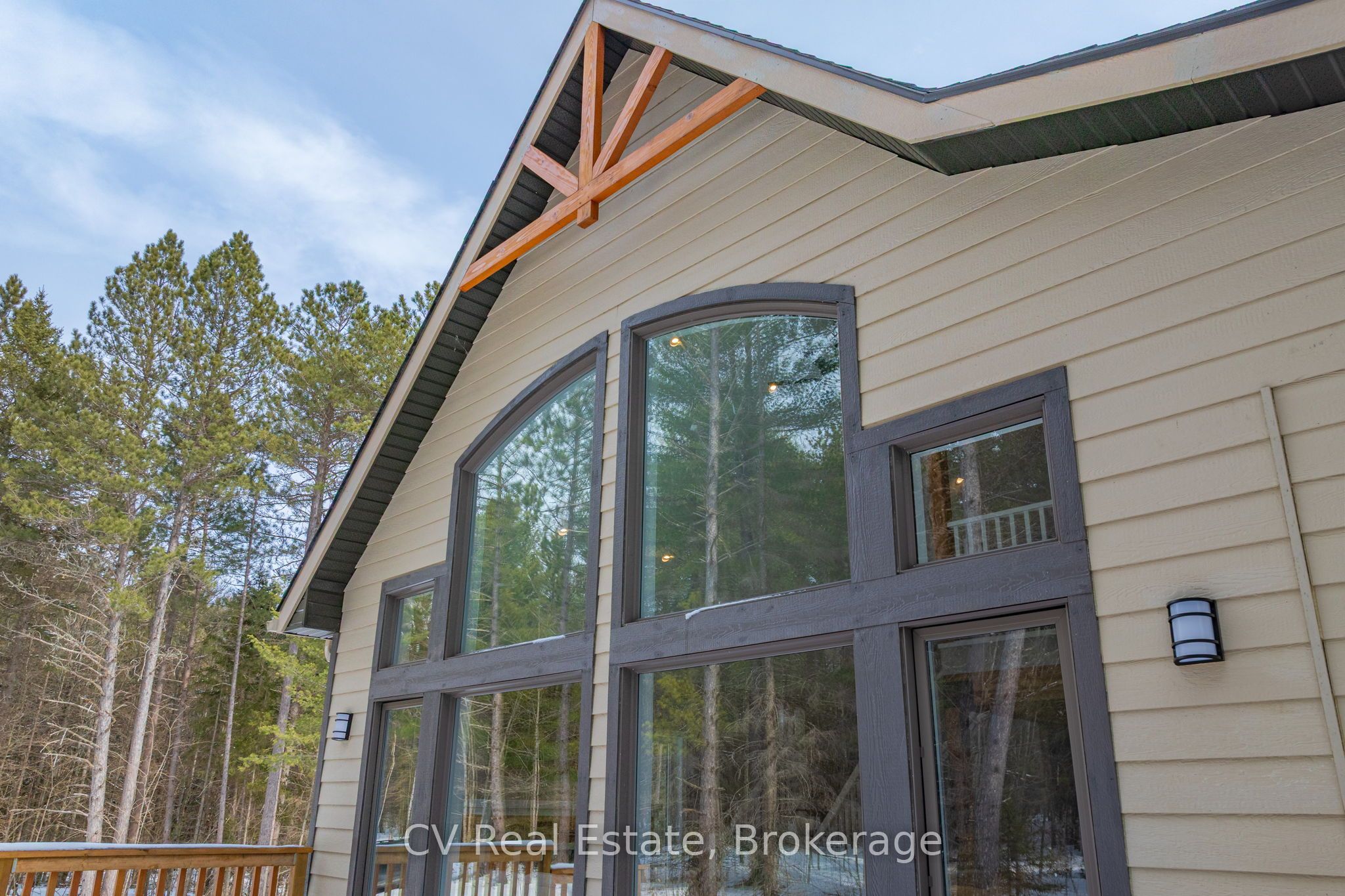 1158 Chetwynd Road Property Photo 8
