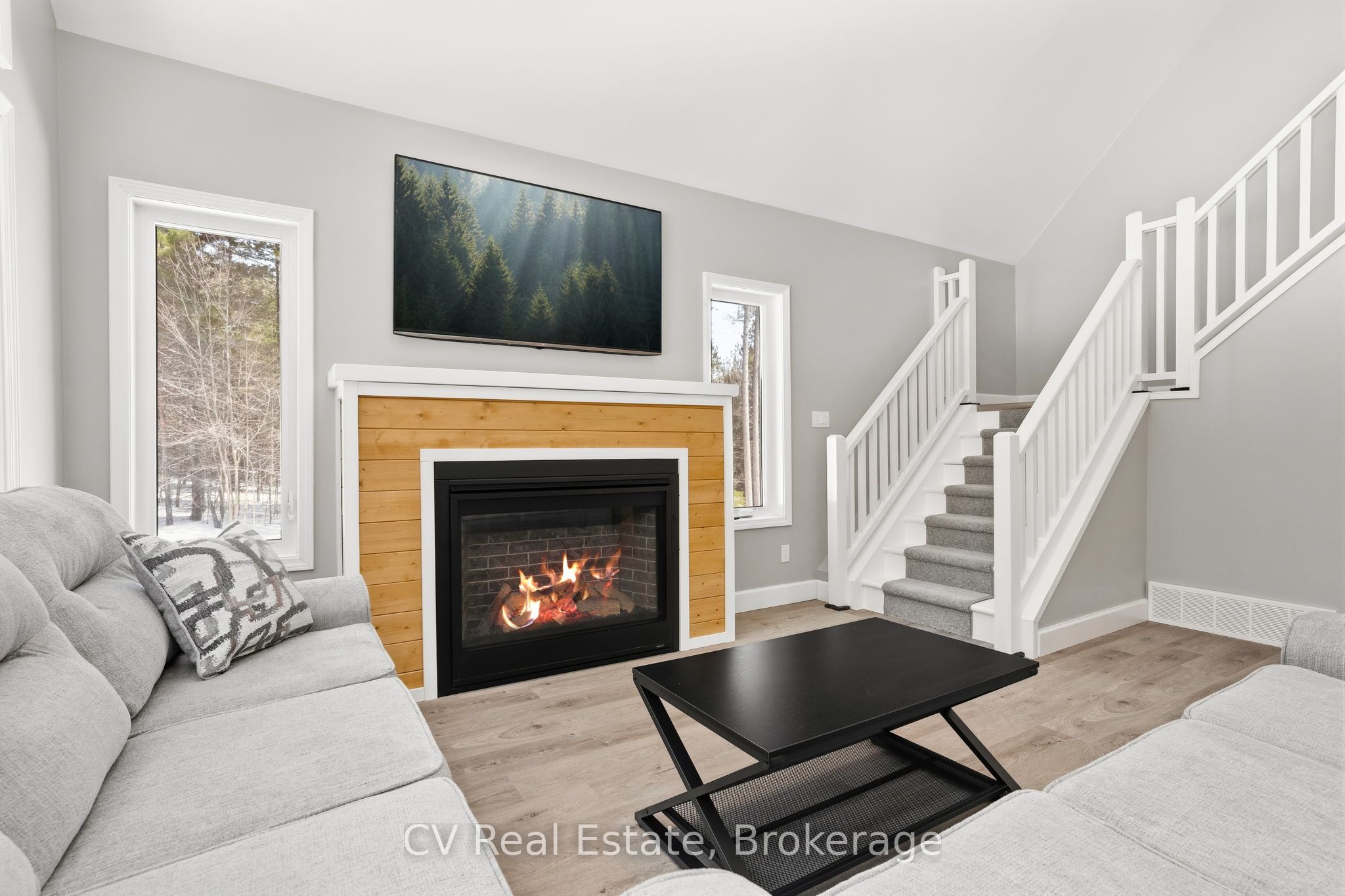 1158 Chetwynd Road Property Photo 12