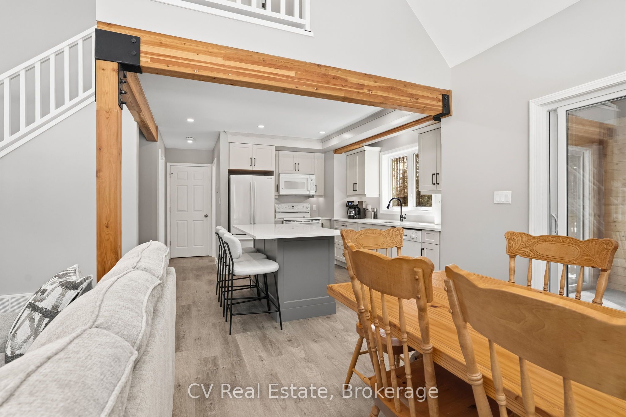 1158 Chetwynd Road Property Photo 13