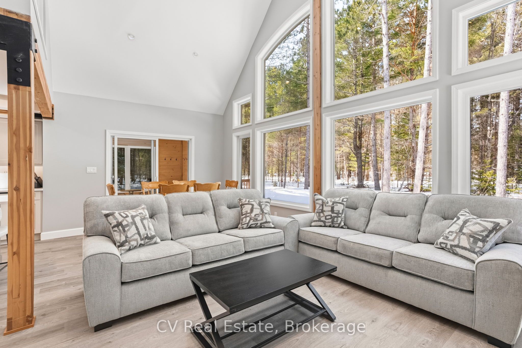 1158 Chetwynd Road Property Photo 18