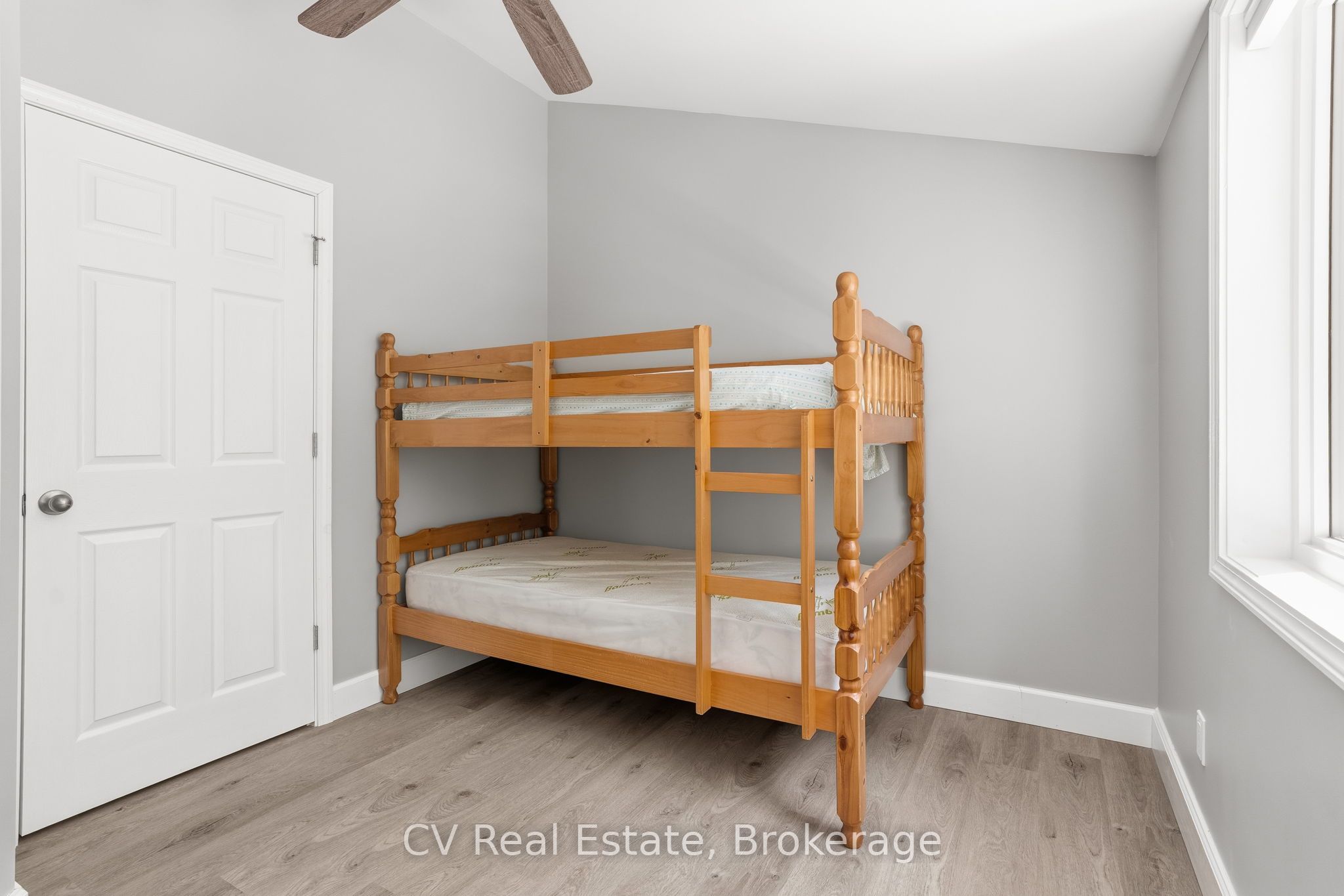 1158 Chetwynd Road Property Photo 27