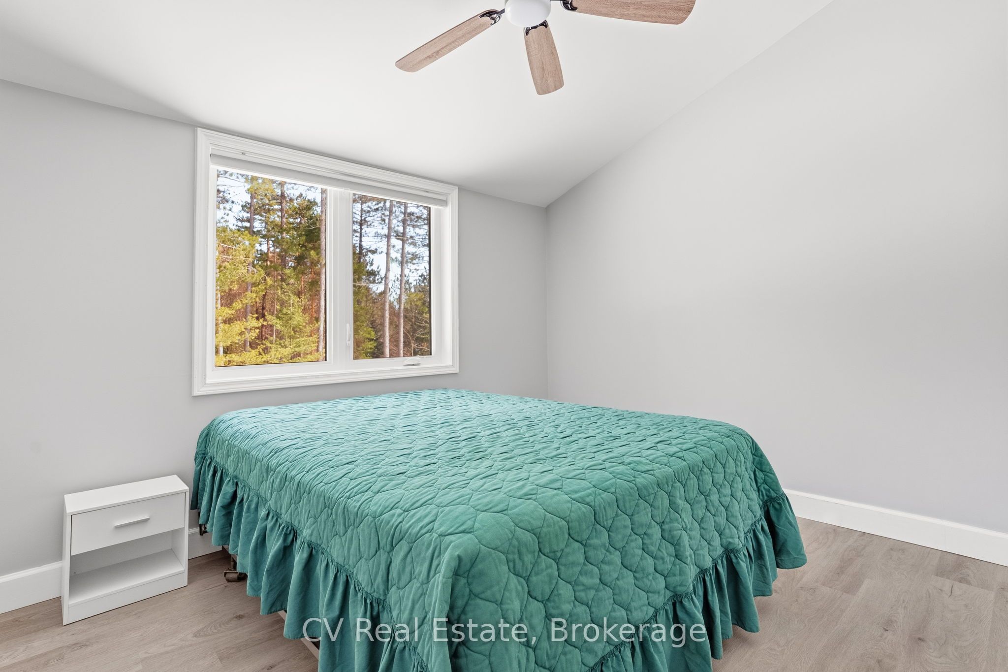 1158 Chetwynd Road Property Photo 28