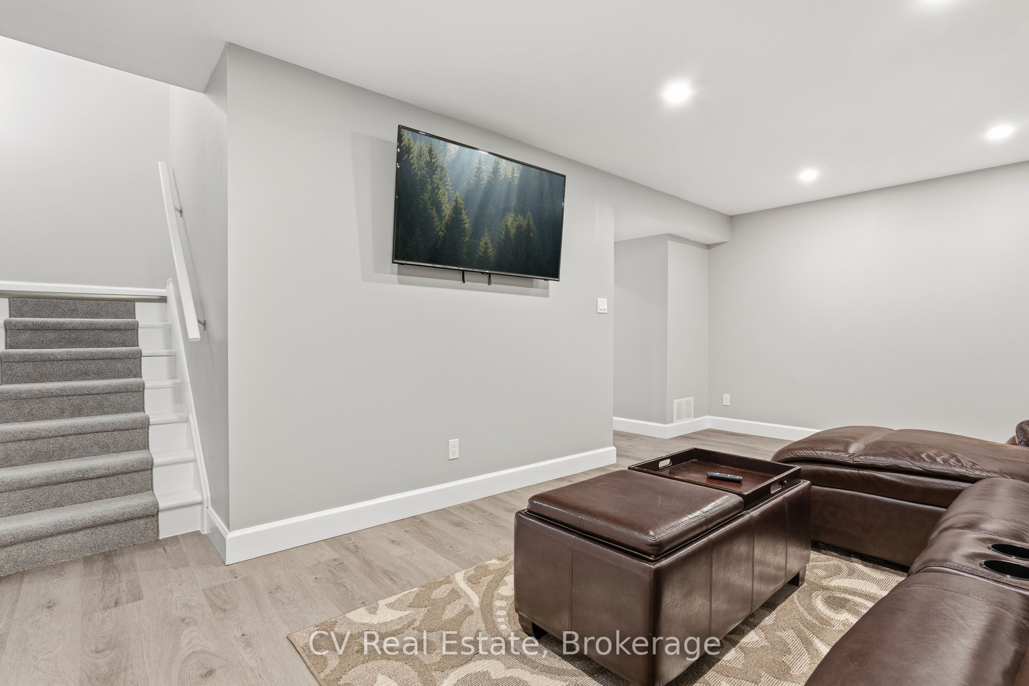 1158 Chetwynd Road Property Photo 32