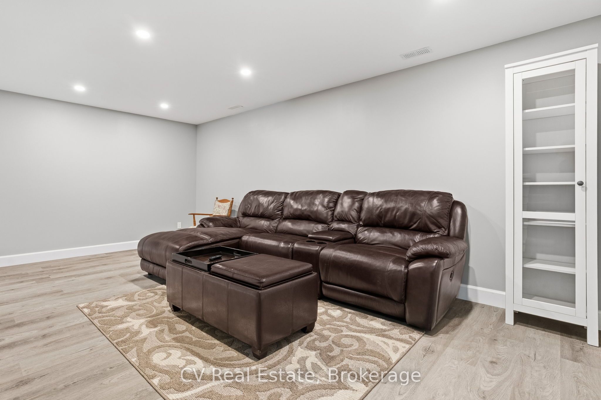 1158 Chetwynd Road Property Photo 33