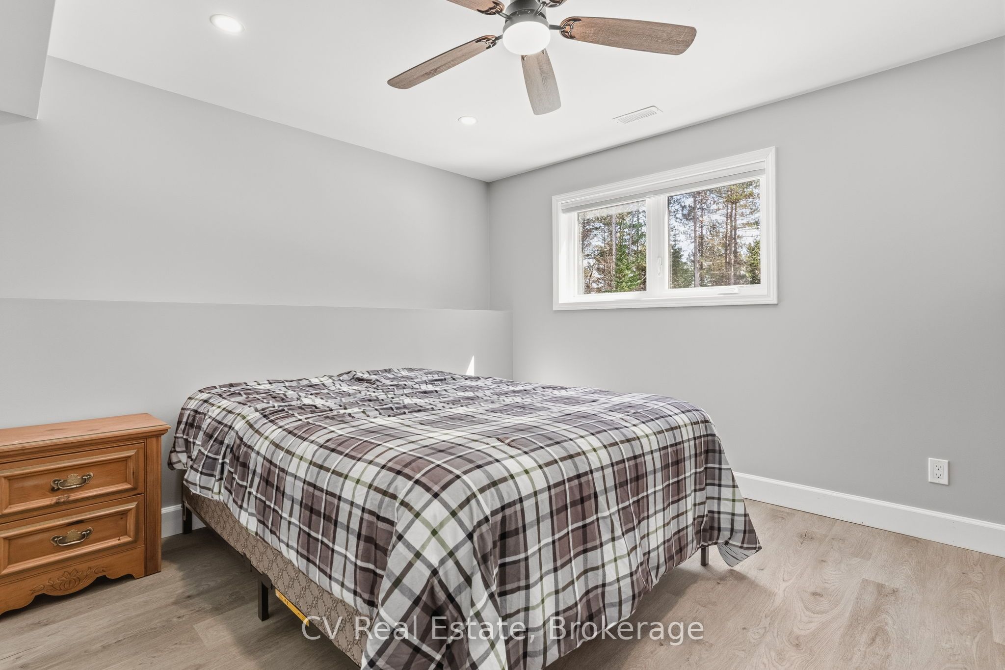 1158 Chetwynd Road Property Photo 36