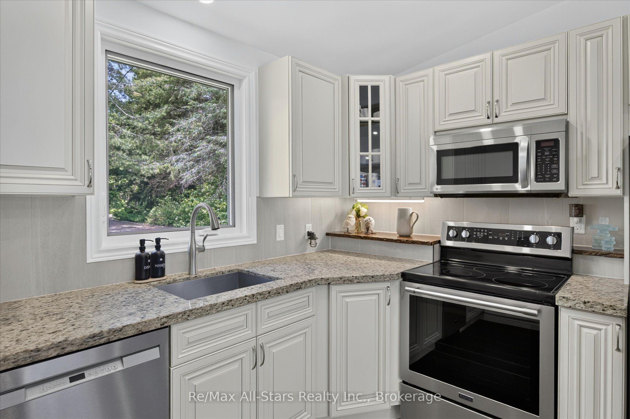 75 Cedarplank Road Property Photo 20