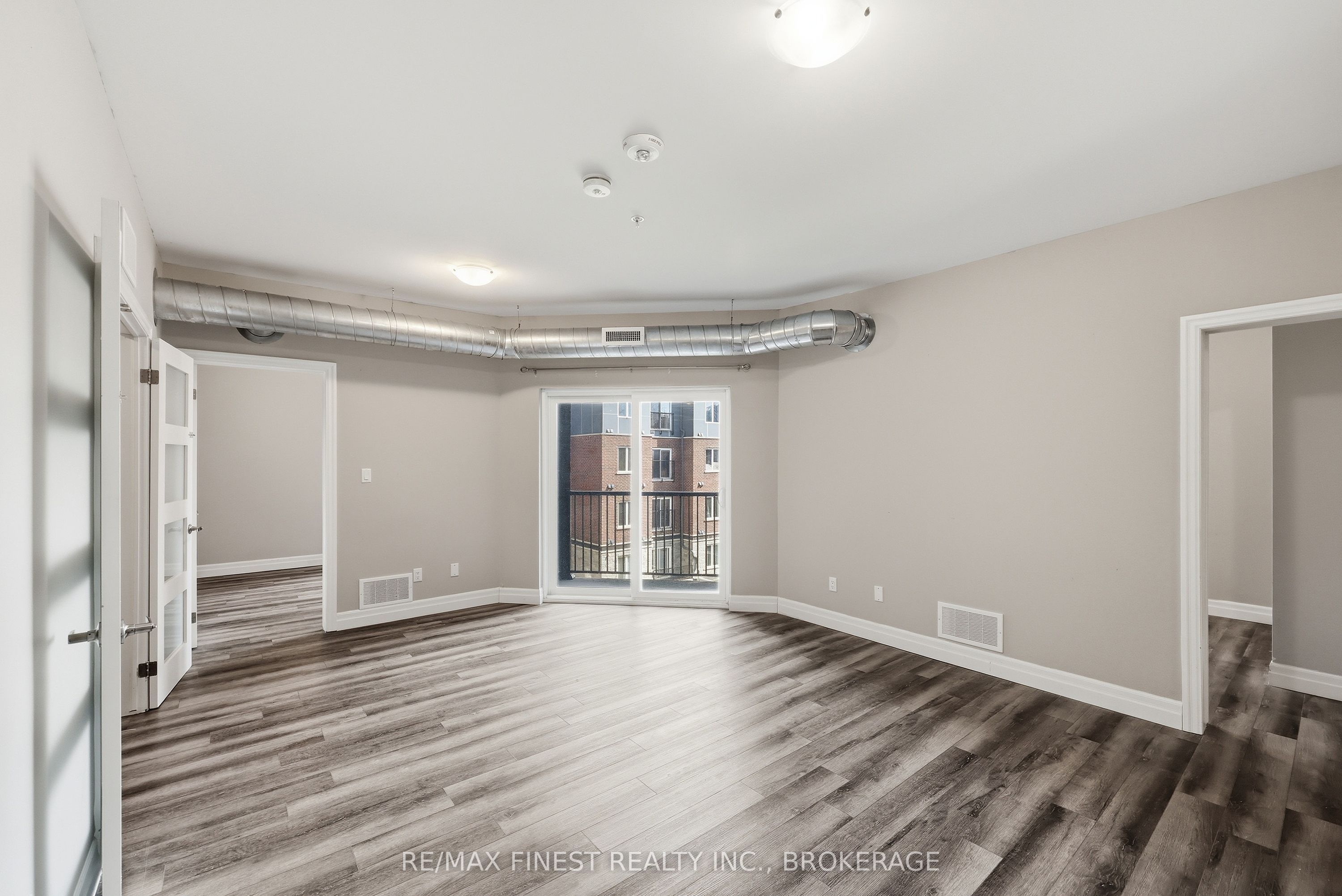 501 Frontenac Street 308 Property Photo 25