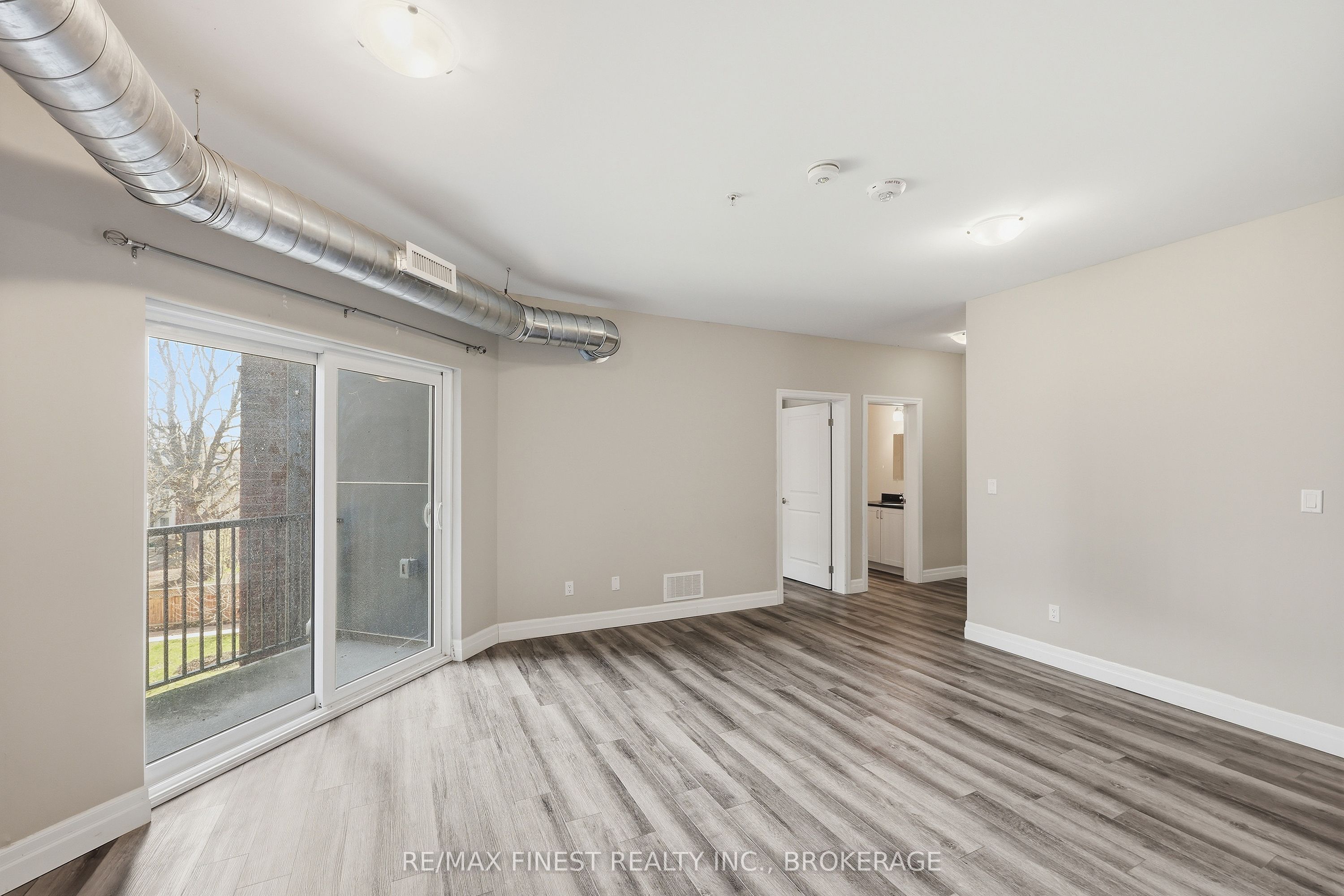 501 Frontenac Street 308 Property Photo 26