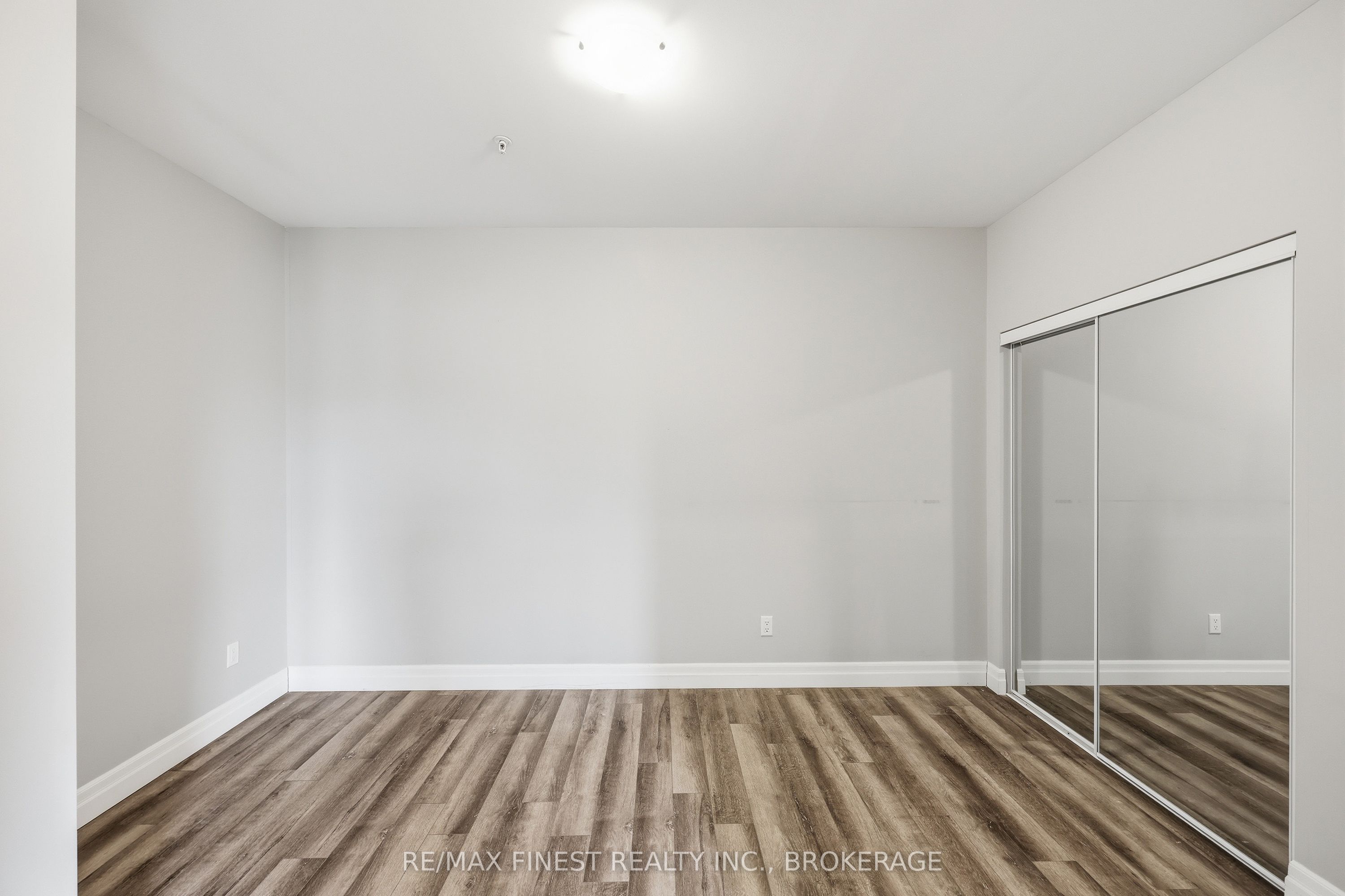 501 Frontenac Street 308 Property Photo 31