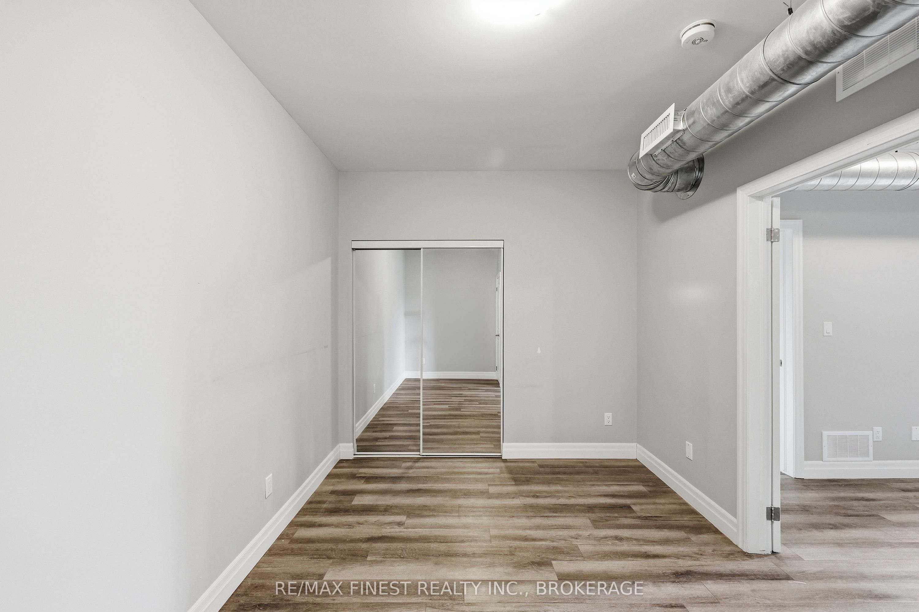 501 Frontenac Street 308 Property Photo 32