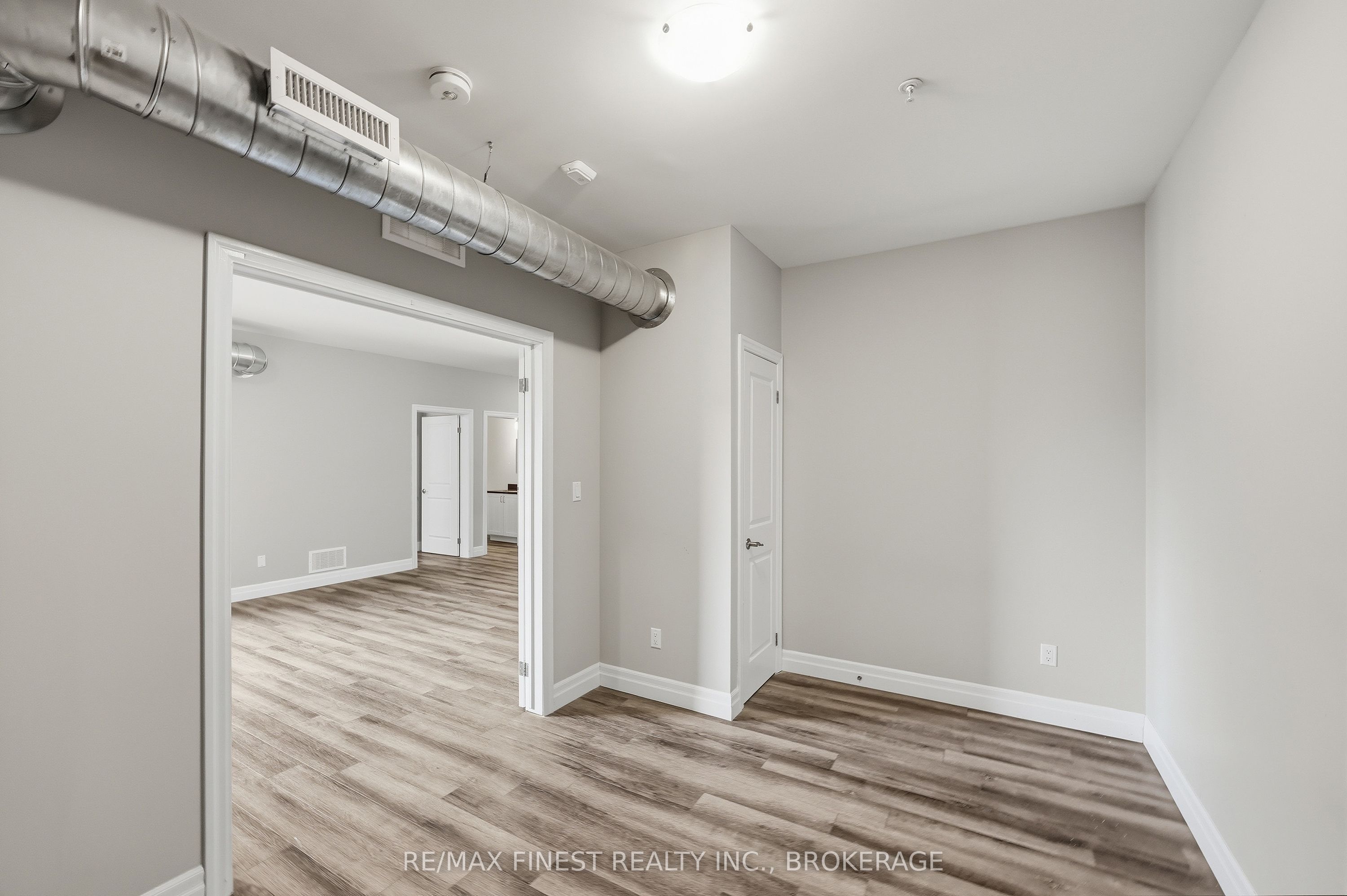 501 Frontenac Street 308 Property Photo 33