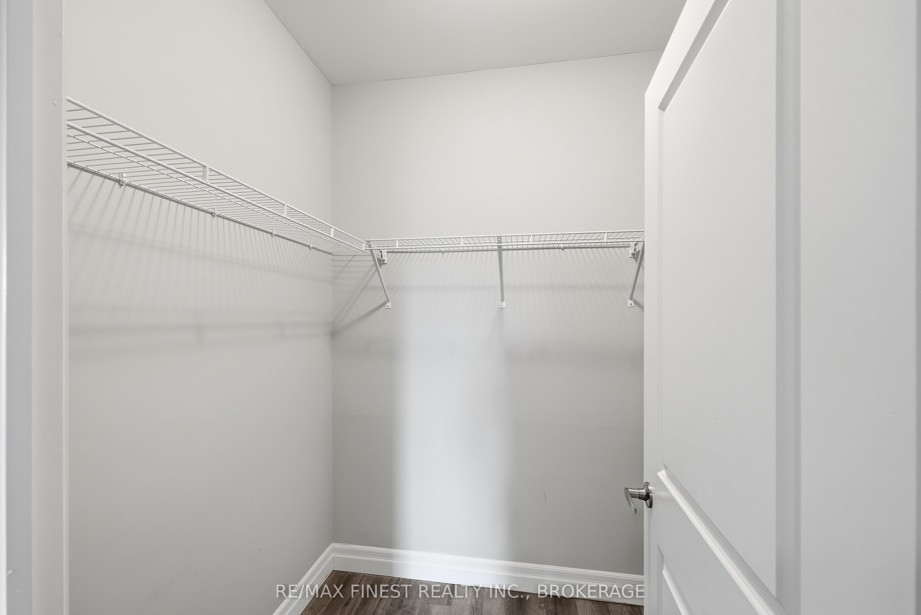 501 Frontenac Street 308 Property Photo 36