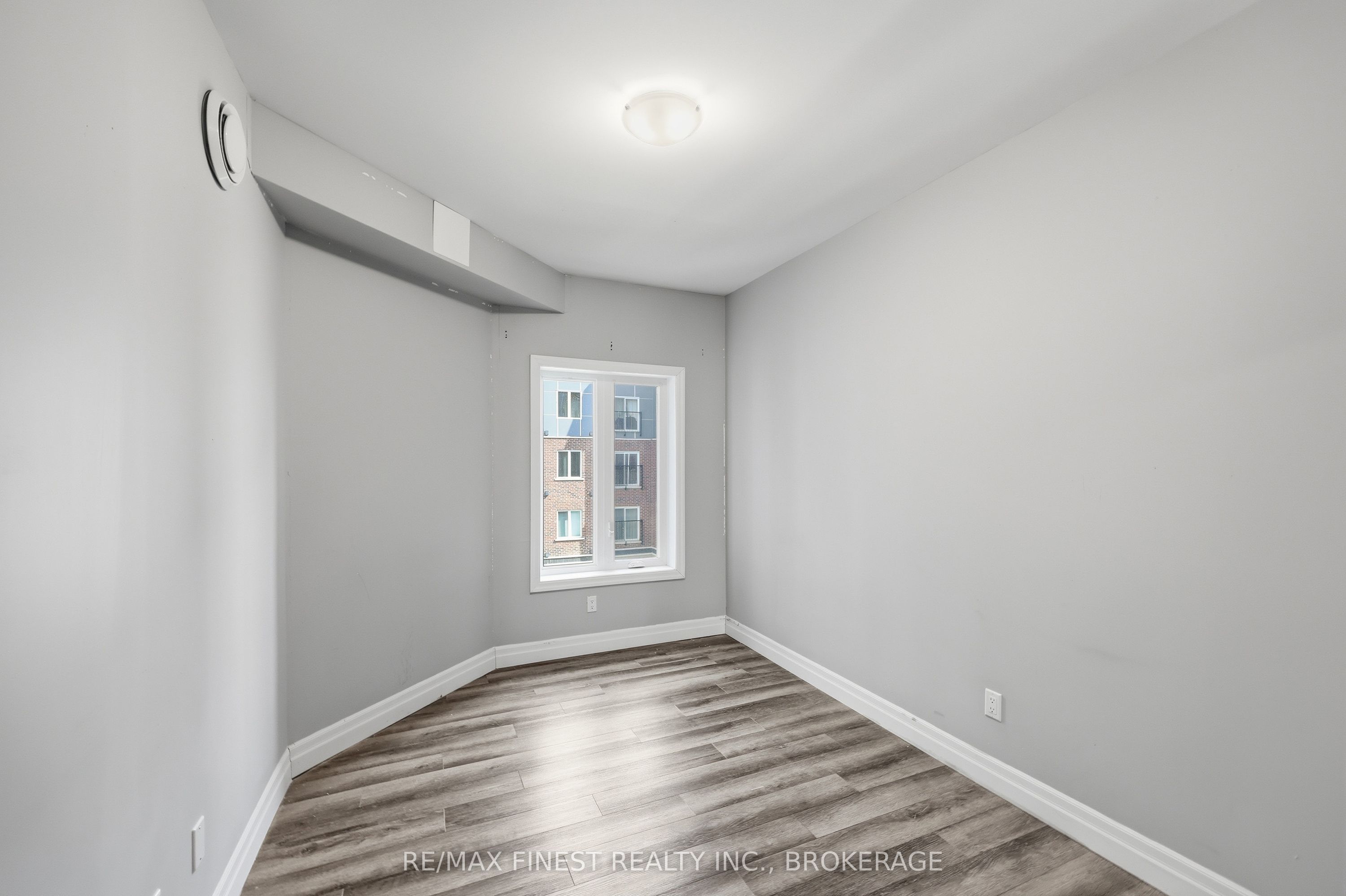 501 Frontenac Street 308 Property Photo 38