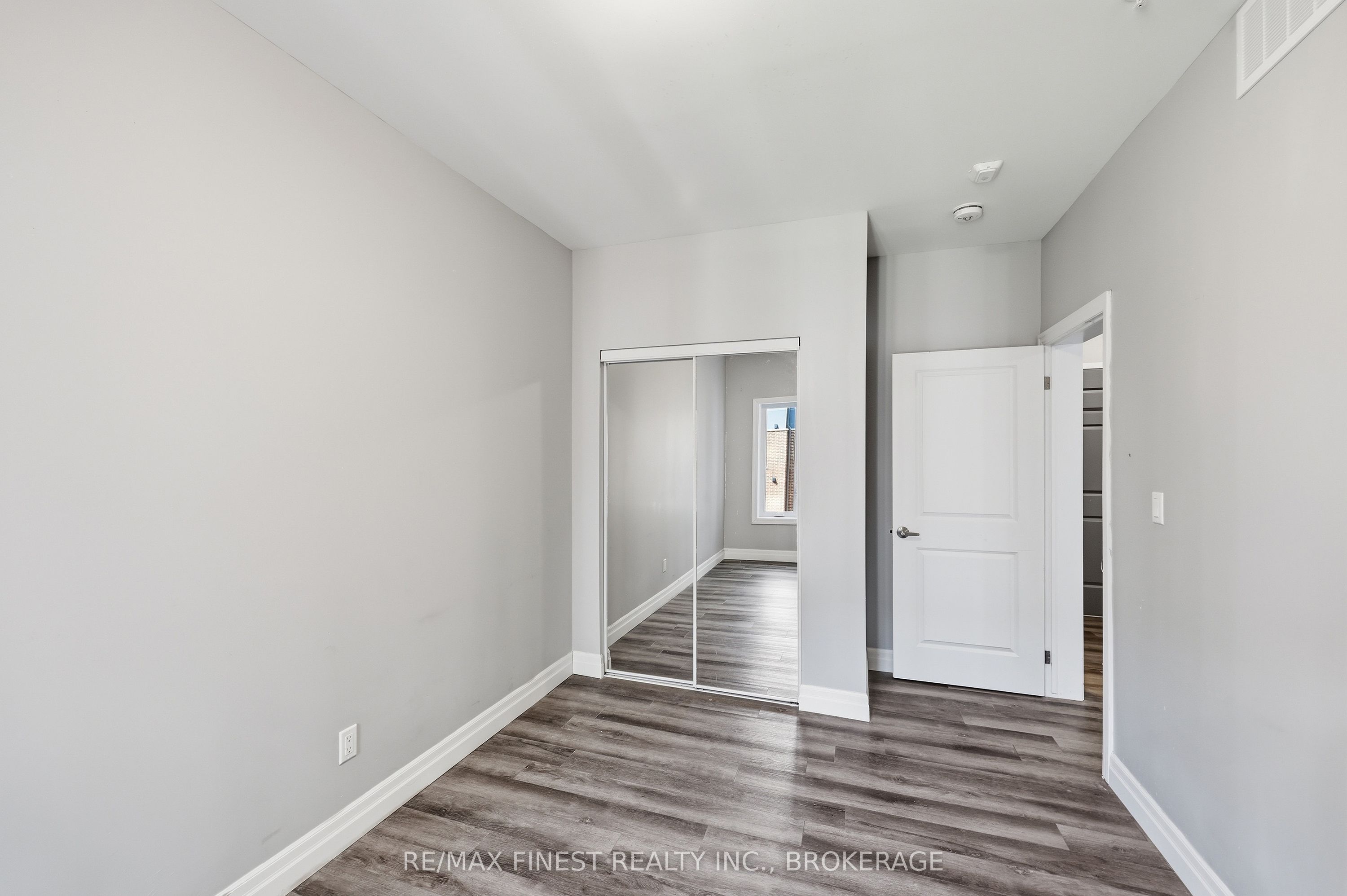 501 Frontenac Street 308 Property Photo 39