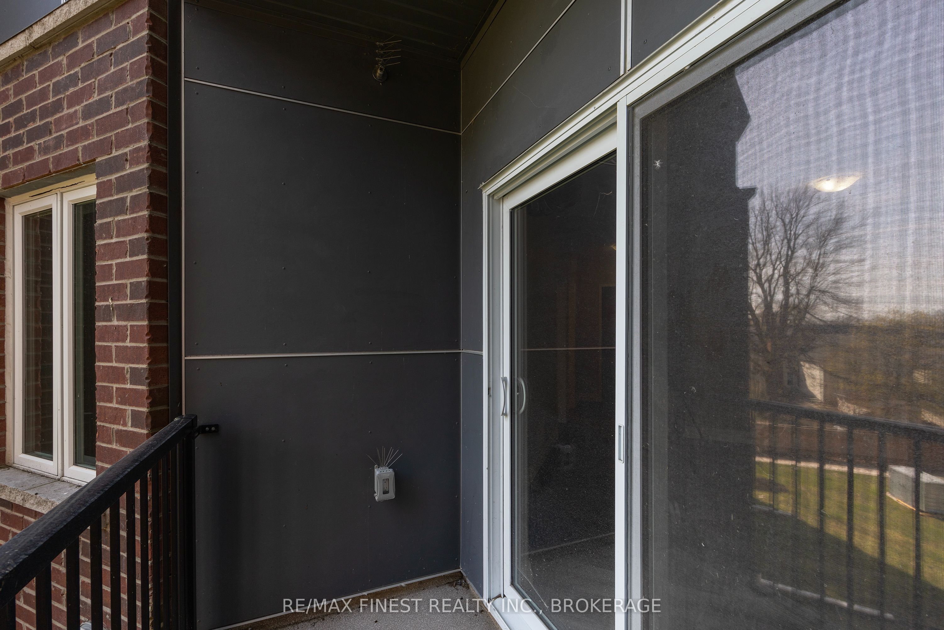 501 Frontenac Street 308 Property Photo 42