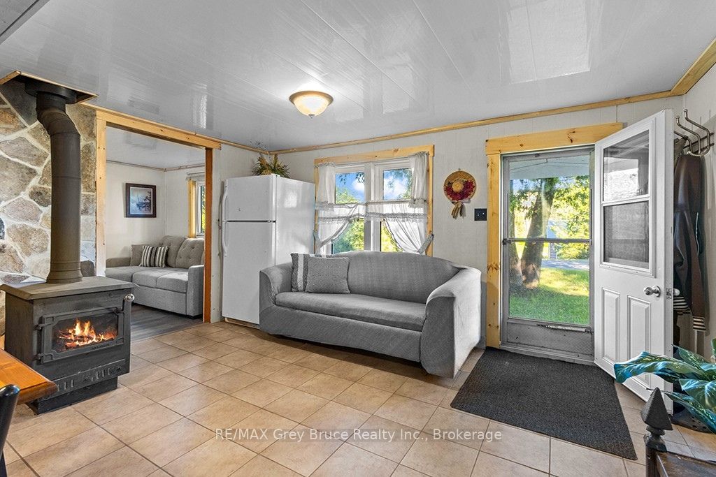 609 Stokes Bay Road Property Photo 12