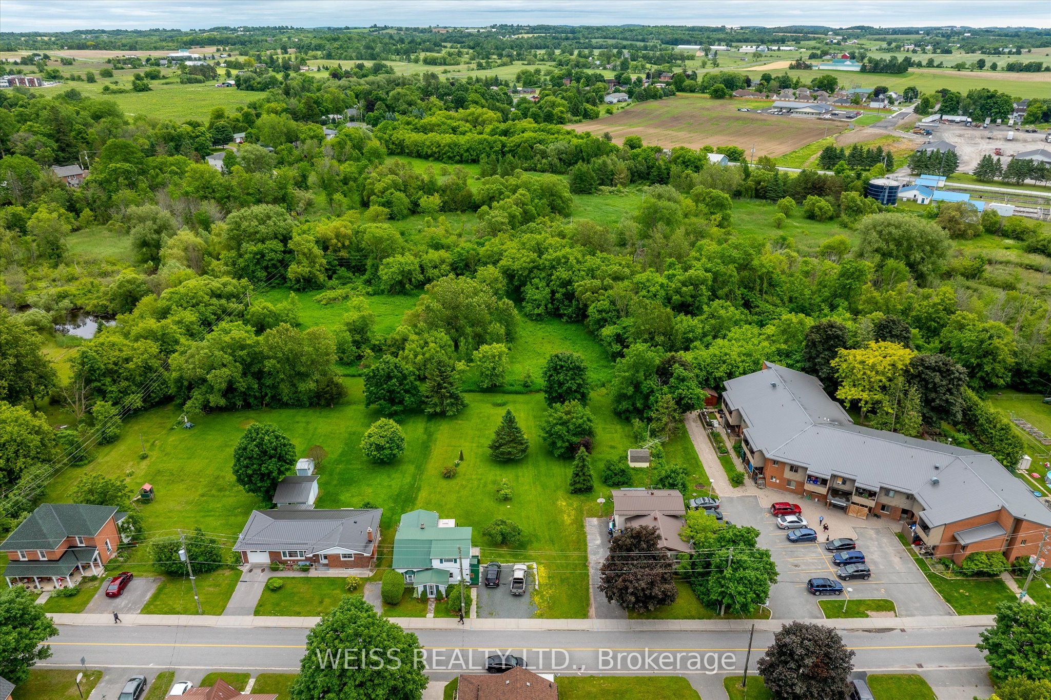 00 Spring Street Property Photo 8