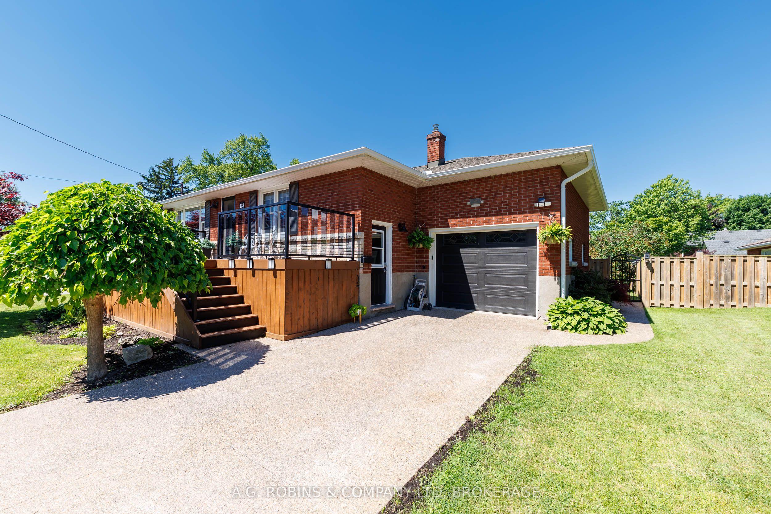 178 Rosemount Avenue Property Photo 1