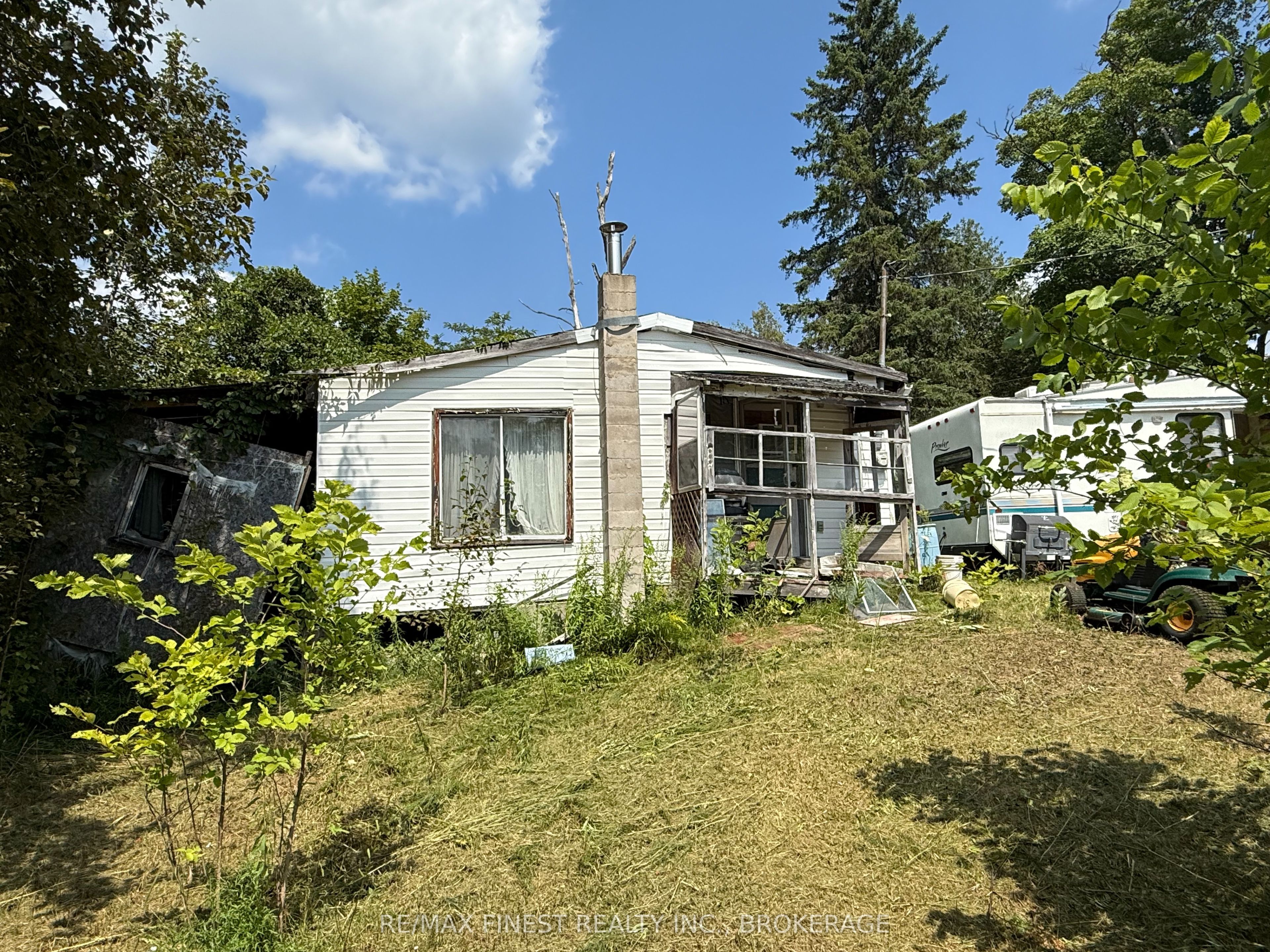 21508a Highway 41 Property Photo 3