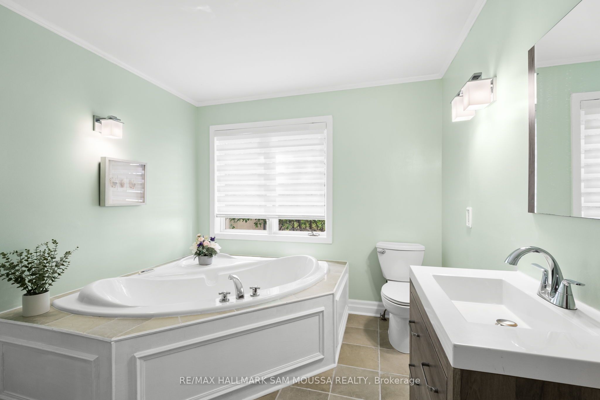 4350 Armitage Avenue Property Photo 24
