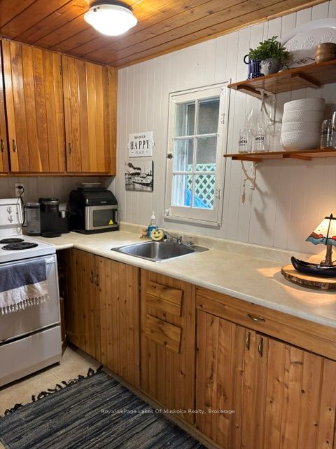 1029 Sprunt Lane Property Photo 8