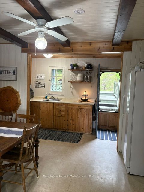 1029 Sprunt Lane Property Photo 9