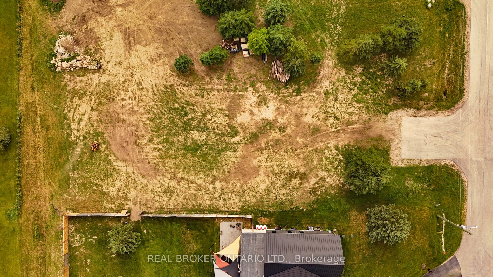 1018 Currie Street Property Photo 33