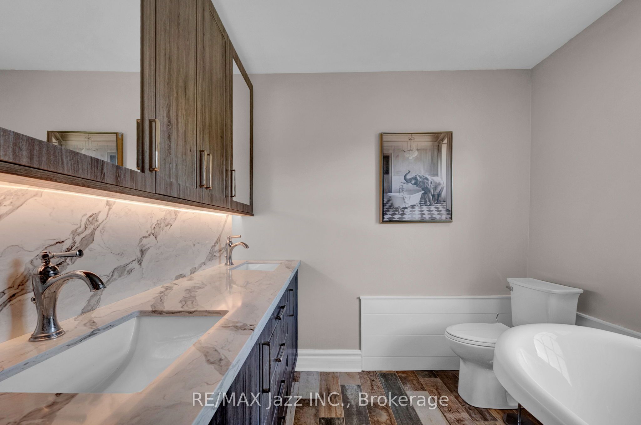 1674 Hooton Drive Property Photo 20
