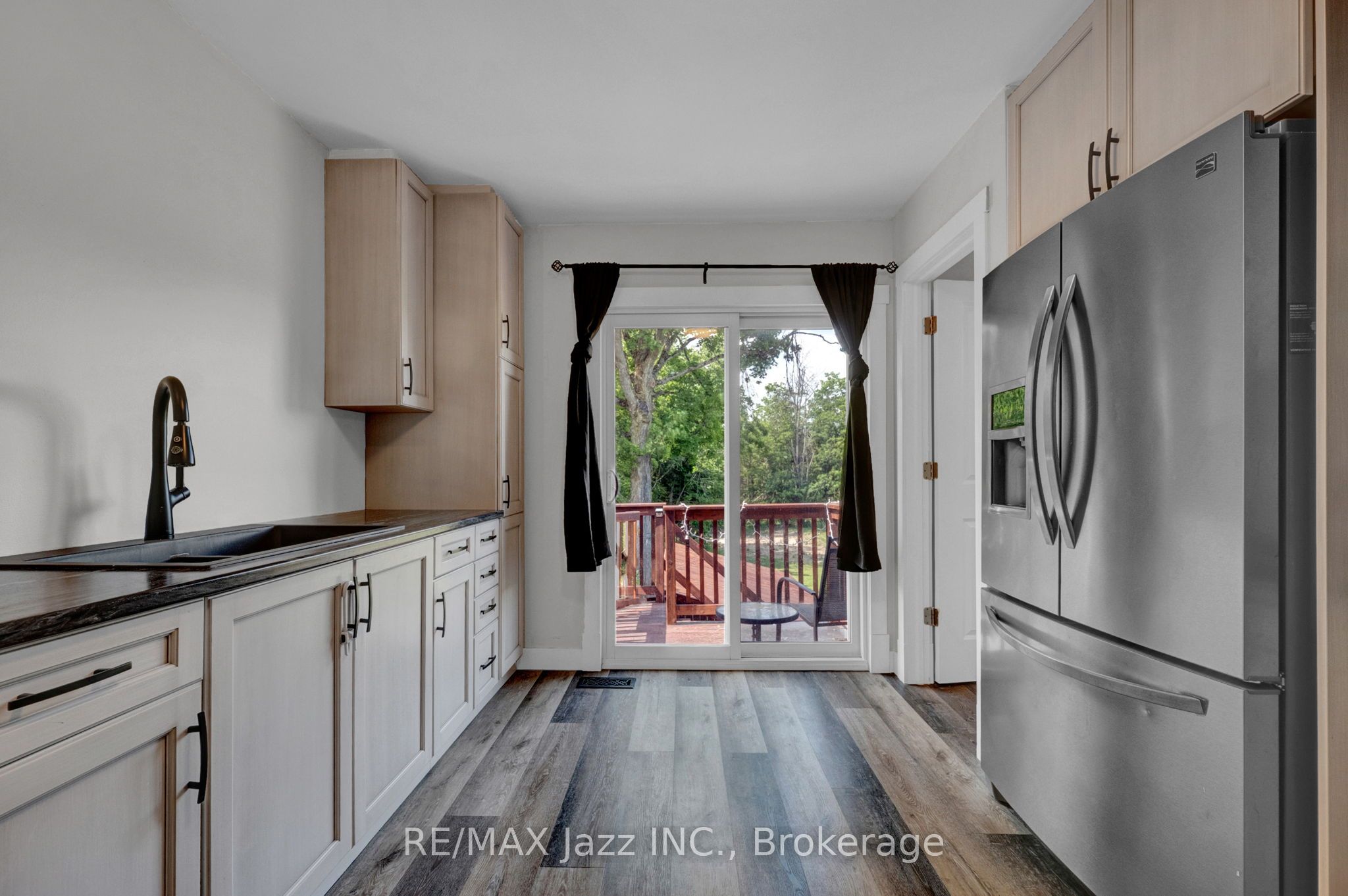 1674 Hooton Drive Property Photo 23