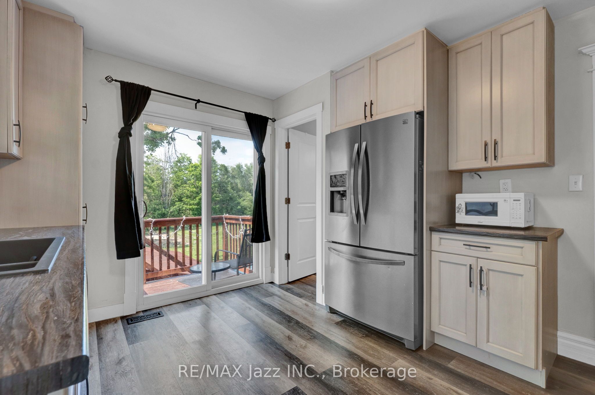 1674 Hooton Drive Property Photo 24