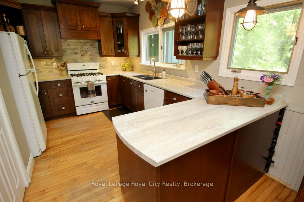 11 Shoreline Drive Property Photo 8