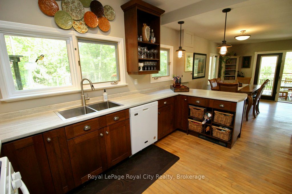 11 Shoreline Drive Property Photo 9
