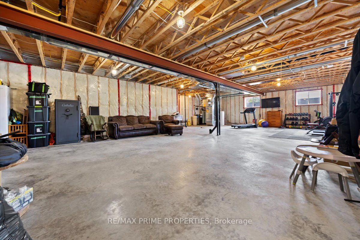 111 Comba Lane Property Photo 32