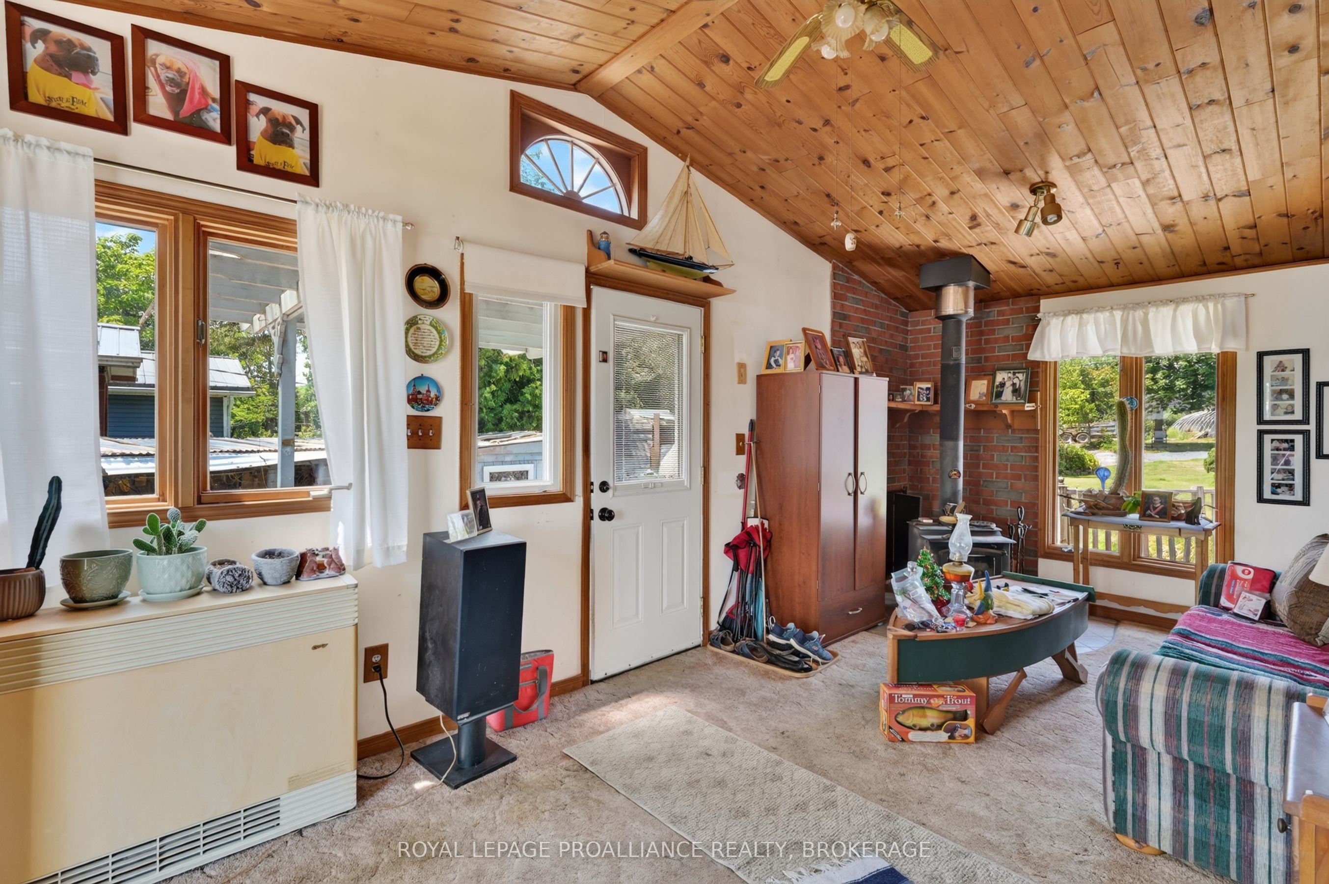 229 Johnson Bay Lane Property Photo 4
