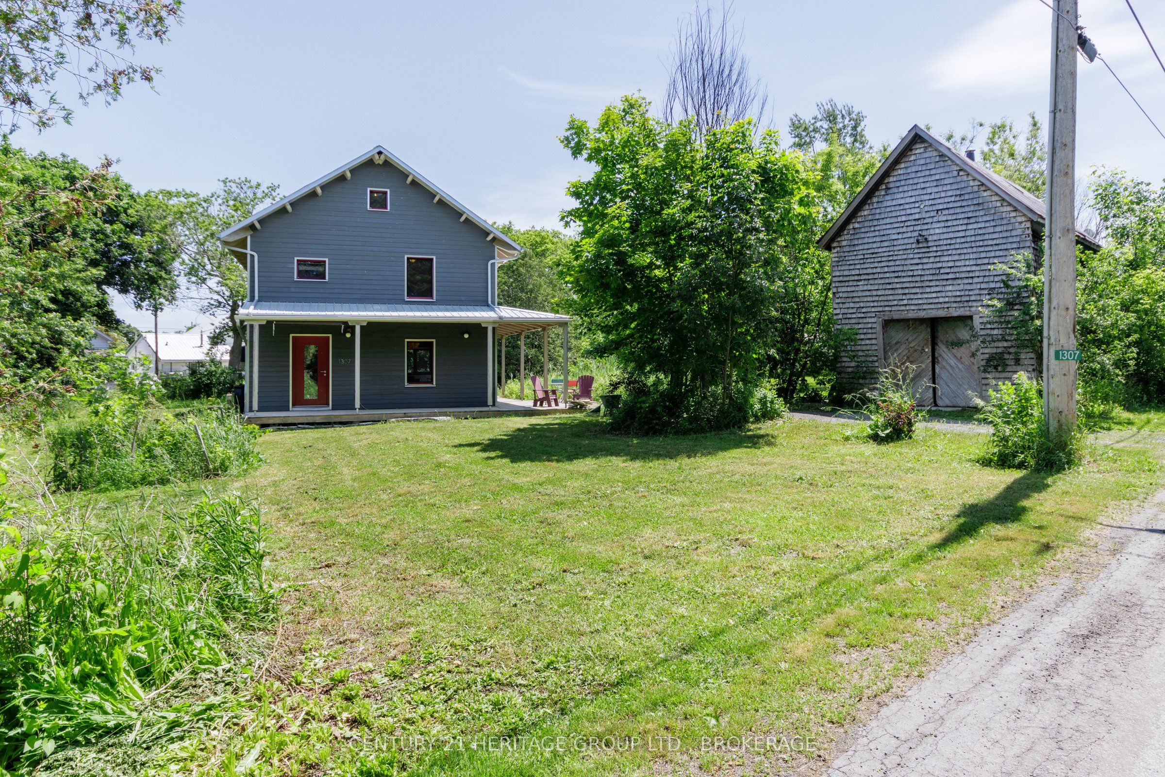 1307 Going Street Property Photo 1