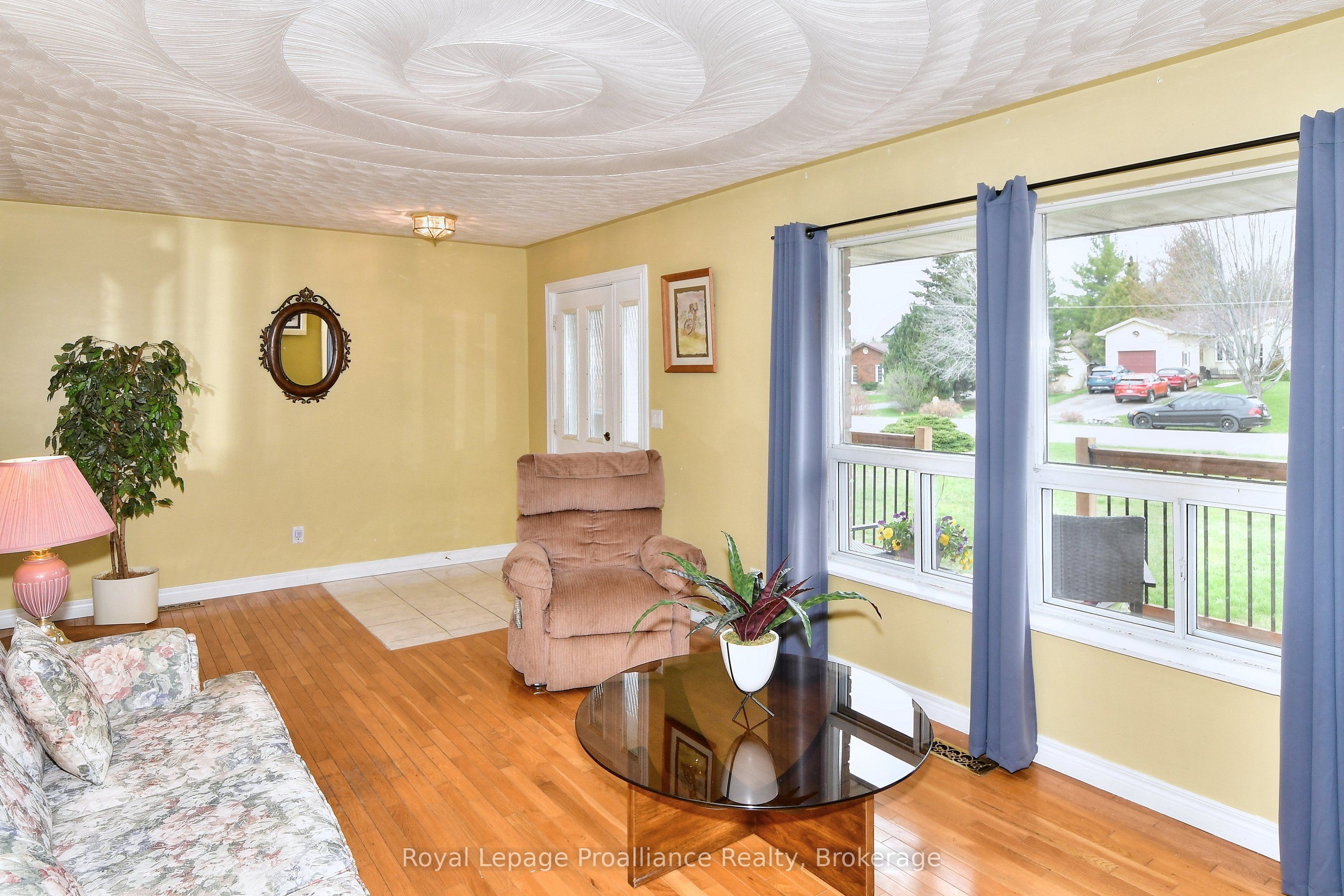 200 Park Lane Property Photo 8